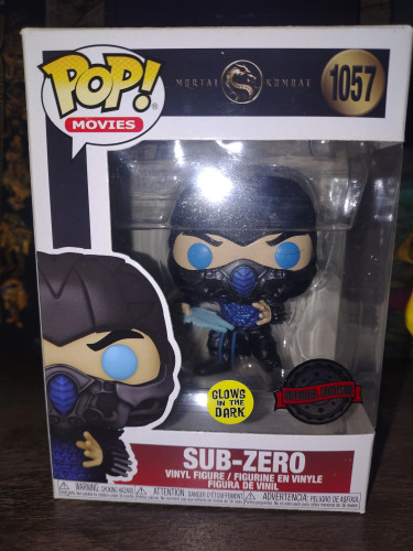 Sub-Zero Sub Zero Mortal Kombat Glows Pop Movies #1057 - Produto Original