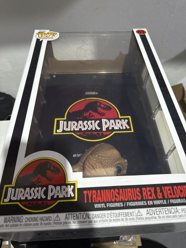 Funko Pop Tyrannosaurus Rex & Velociraptor-Jurassic Park-03