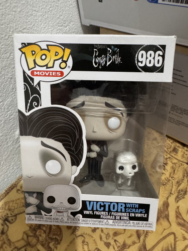Victor With Scraps Movies #986 - Produto Original