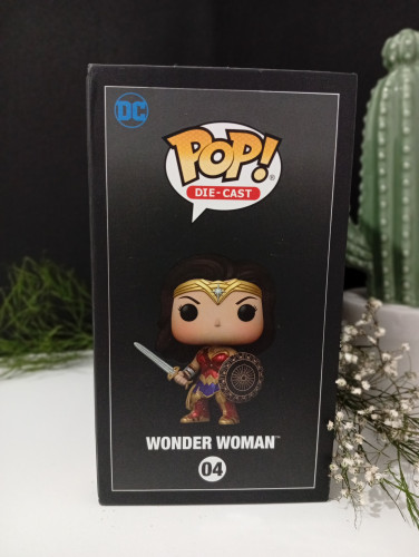 Funko Pop Wonder Woman Die Cast 04 - WONDER WOMAN DIE CAST 04 - #04
