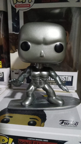 Funko Pop! Marvel Quarteto Fantastico Surfista Prateado Silver Surfer 19 - Marvel Quarteto Fantastico - #19