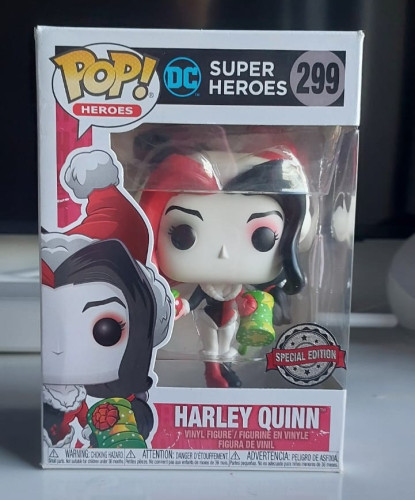 Funko Pop Arlequina Harley Quinn Wrapped Bomb Harley Quinn #299 - Produto Original