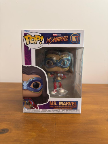 Funko Pop Miss Marvel MISS MARVEL #1077 - Produto Original