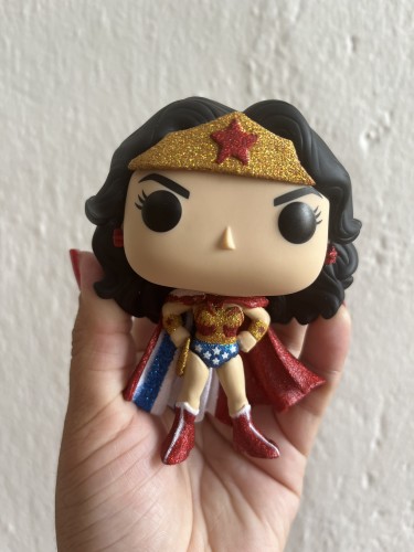 Funko Pop Wonder Woman Classic With Cape - Wonder Woman - #433