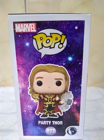 Funko Pop Desenho/animação - Marvel: What...if - Party Thor 877 - Marvel Studios What If...? - #877