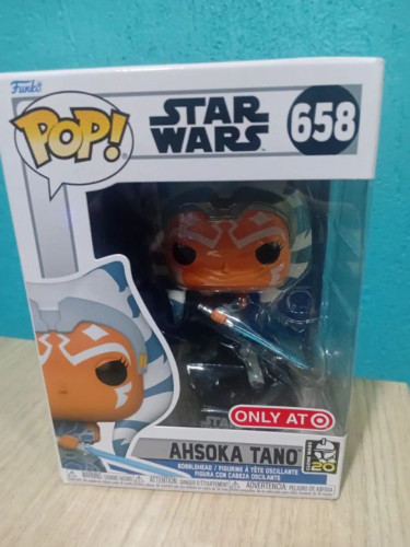 Funko POP! Star Wars: Ahsoka Tano EXCLUSIVO TARGET 658 - Star Wars The Mandalorian - #658