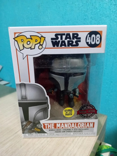 Funko Pop! Star Wars The Mandalorian 408 GLOW SPECIAL EDITION, - Star Wars - #408
