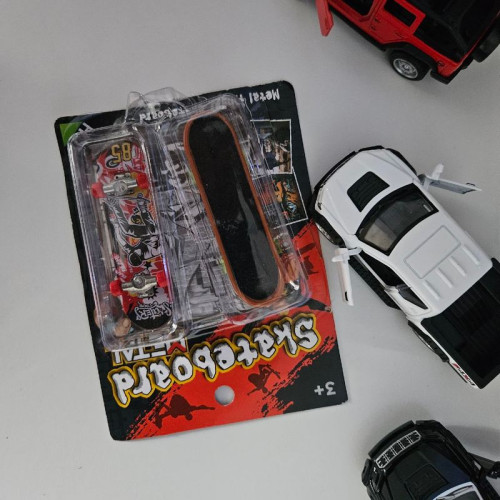 Action Figures kit com 2 shates de dedo - skateboard metal-skate de dedo-